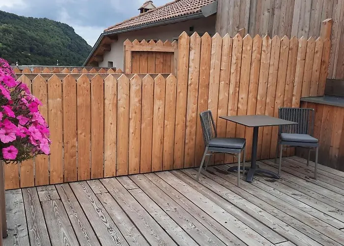 Valmorel Πανδοχείο *