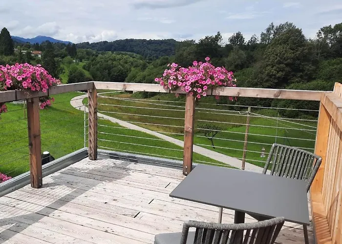 Valmorel Πανδοχείο *