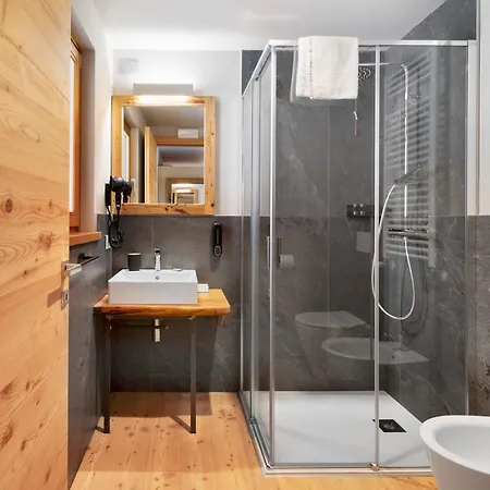 Tara, Luxury - “locanda Valmorel” Pensionat Limana