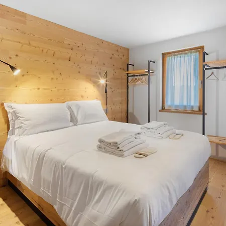 Gasthuis Tara, Luxury - “locanda Valmorel” Limana